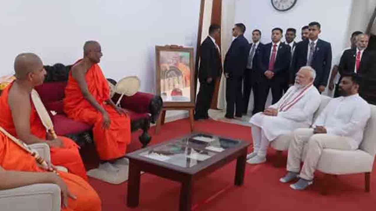 பிரதமர் மோடி அனுராதபுரம் விஜயம்