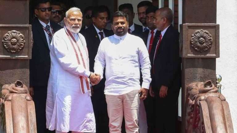 பிரதமர் மோடி நாடு திரும்பினார்