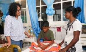 பிரதமர் ஹரினி மருத்துவமனை விஜயம்