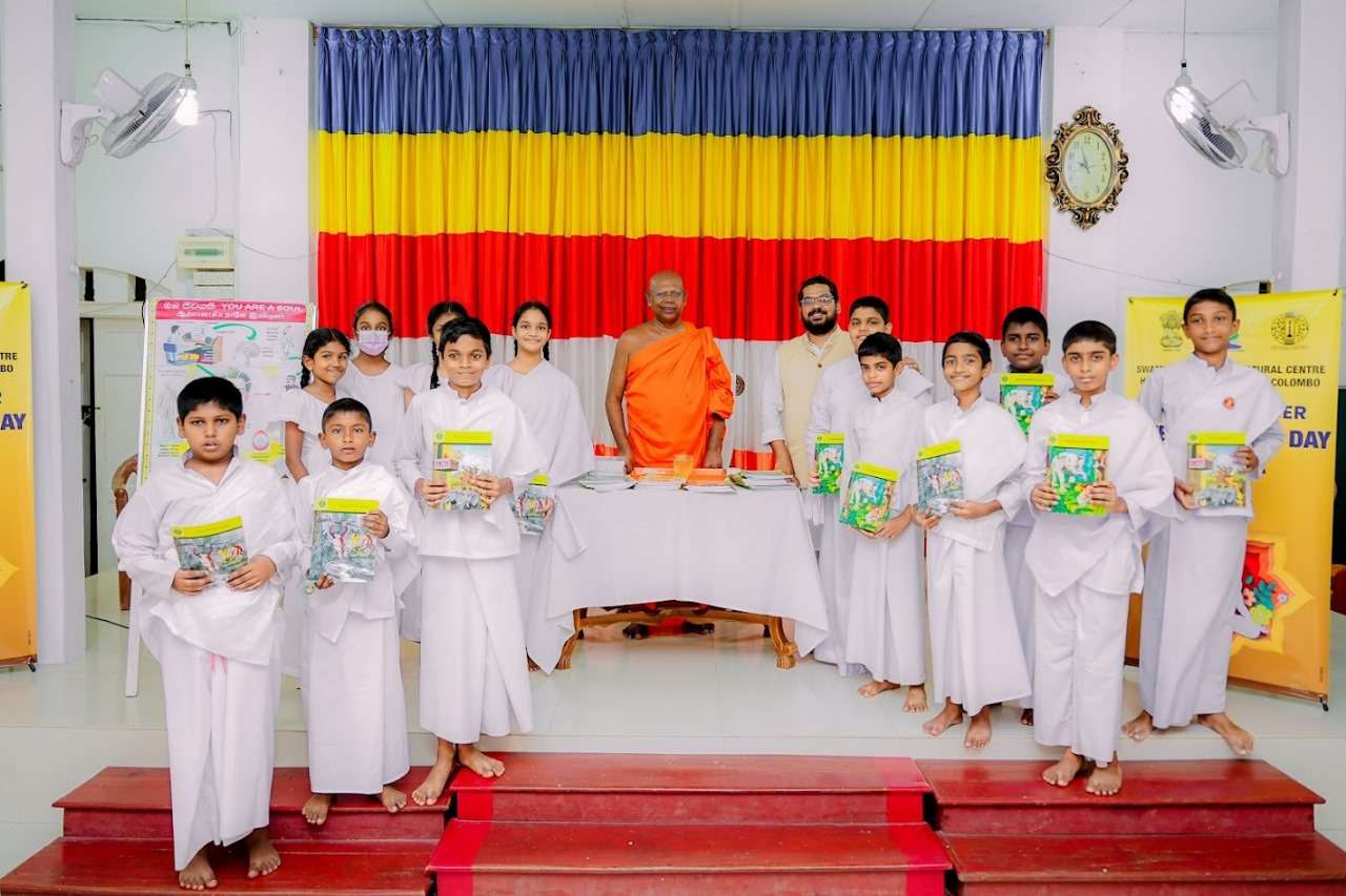 இந்திய உயர்ஸ்தானிகராலயத்தின் பொசன் நிகழ்ச்சி