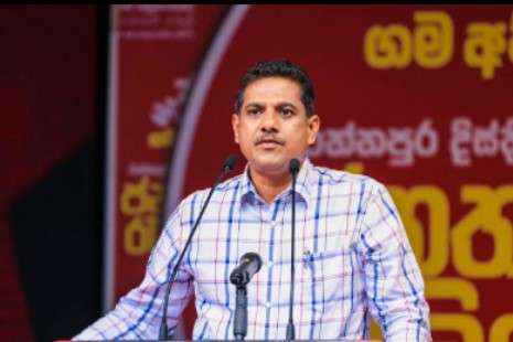 இரத்தினபுரி மாநகர முதல்வர் இந்திரஜித் கட்டுகம்பளை - படம்: எஸ். ஆர். ரவீந்திரன்