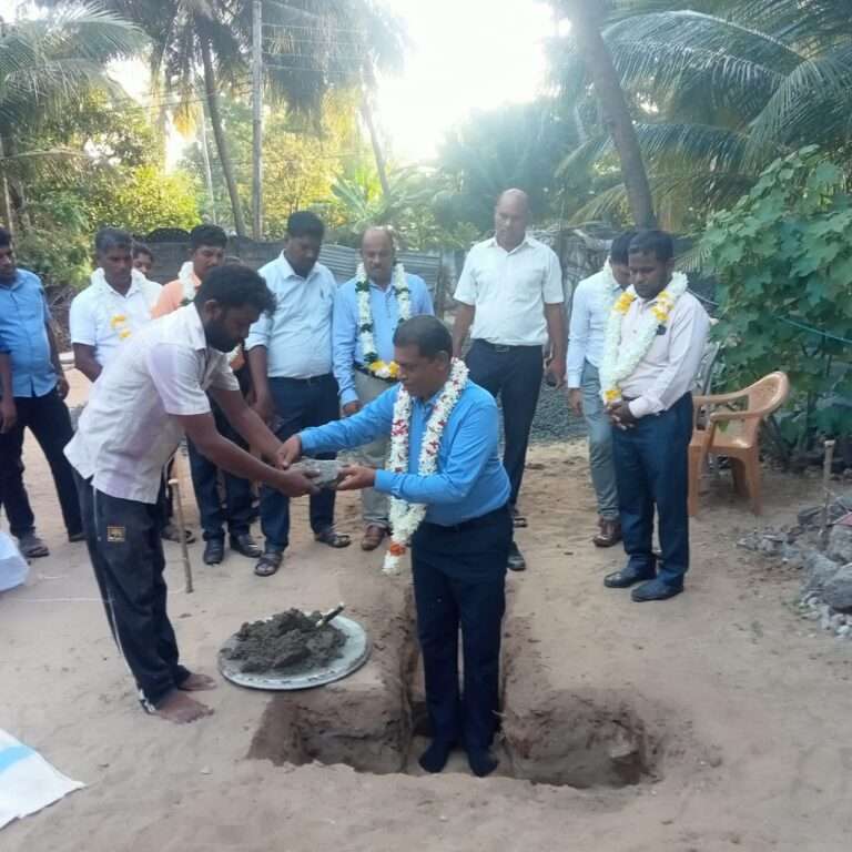 திருக்கோவிலில் புதிய வீட்டுக்கான அடிக்கல்