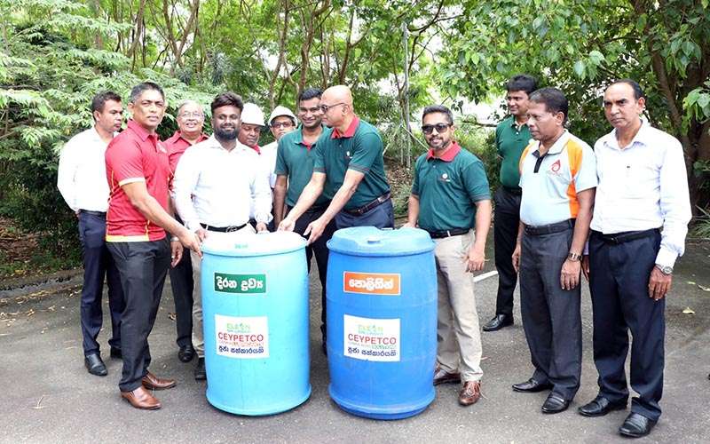 பீப்பாய்களைக் குப்பைத் தொட்டிகளாக மாற்றும் திட்டம்
