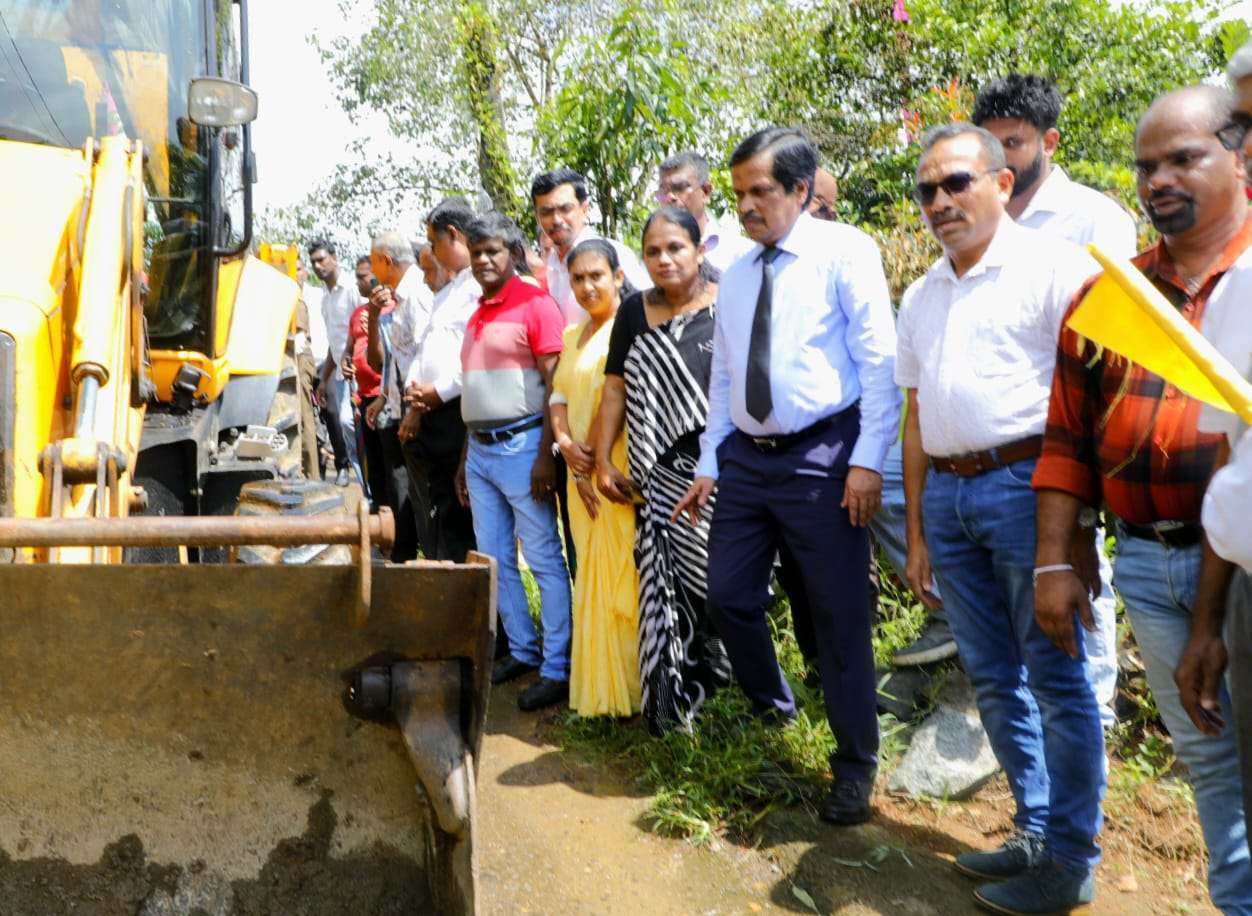 14 பில்லியன் பெறுமதியான கிராமிய வீதி அபிவிருத்தி திட்டங்கள்