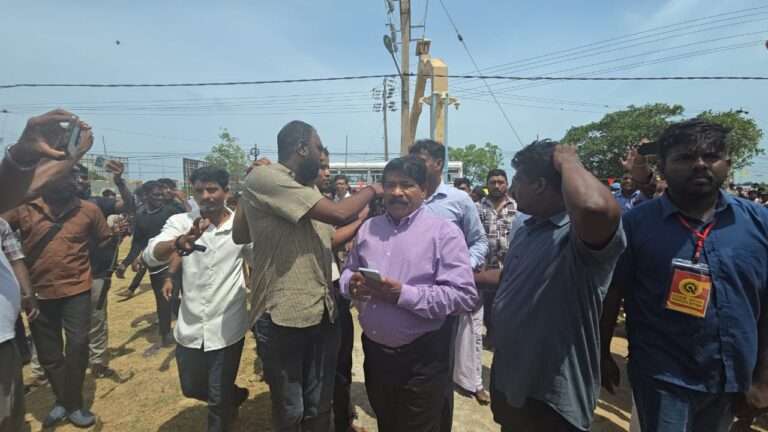 செம்மணியிலிருந்து அமைச்சர் ராமலிங்கம் வெளியேற்றம்