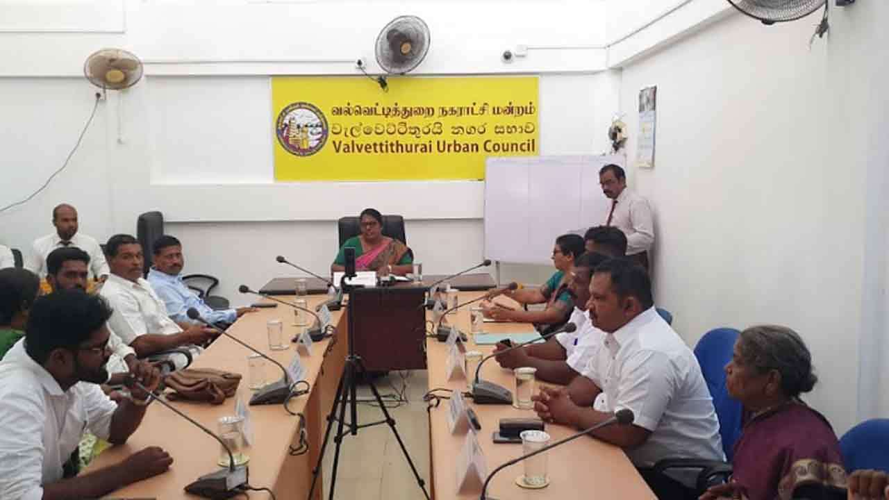 வல்வெட்டித்துறை நகர சபையின் புதிய தவிசாளராக தவமலர்