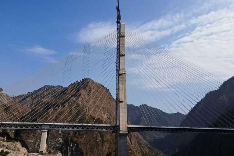 காஷ்மிர் 130ஆண்டுகால கனவு நனவாகிறது