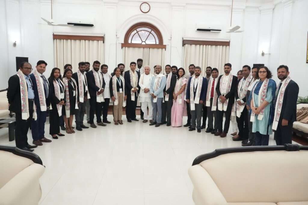 இலங்கை அரசியல் பேராளர்கள் இந்தியா விஜயம்