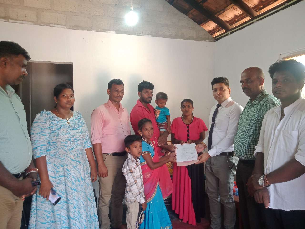 மண்டானை மக்களுக்கு புதிய வீடுகள்