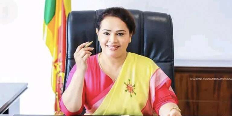 எனது வழியில் அரசு பயணிப்பதில் மகிழ்ச்சி