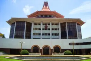 22 இற்கு எதிரான மனுக்கள் நாளை உச்ச நீதிமன்றில்
