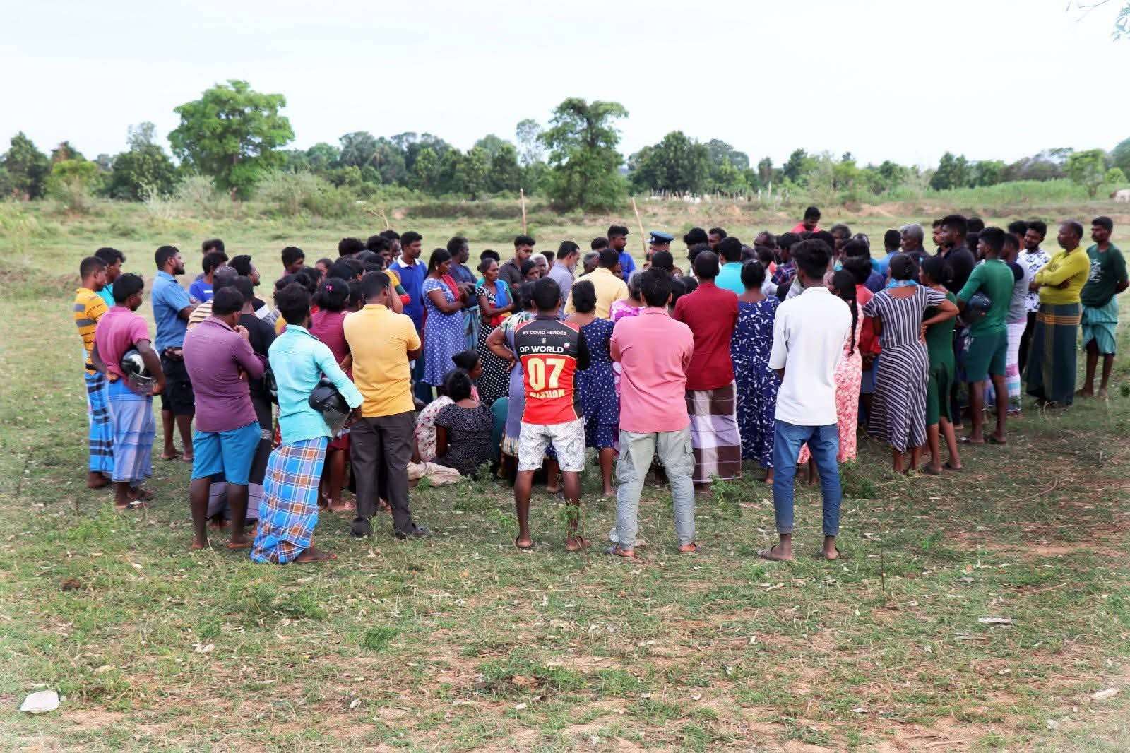 மண்ணகழ்வுக்கு வெட்டப்பட்ட குழியில் வீழ்ந்து குடும்பஸ்தர் மரணம்