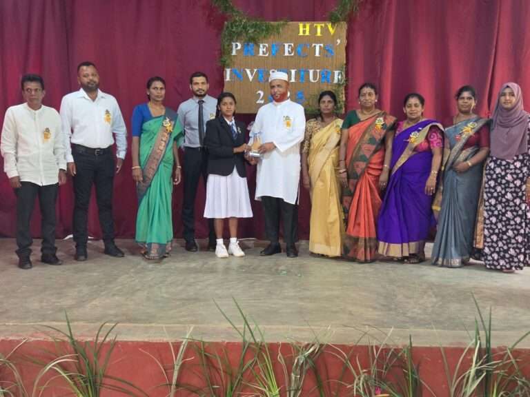 பாராட்டு விழாவும் சின்னம் சூட்டும் விழாவும்