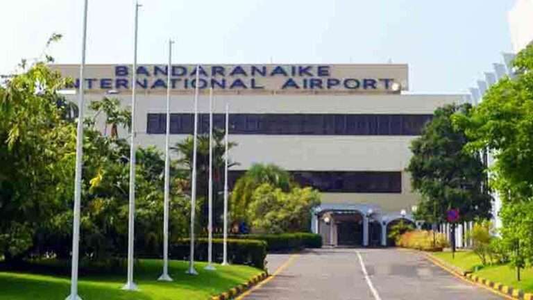 நுழைவுச் சீட்டுகள் வழங்குவதில் கட்டுப்பாடு