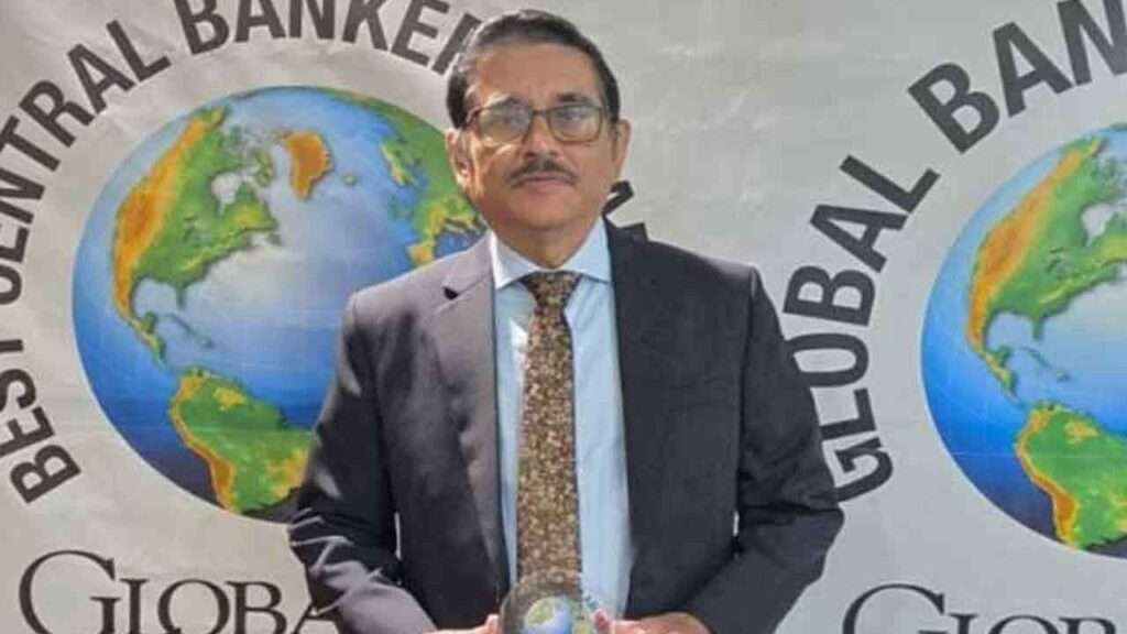 மத்திய வங்கி ஆளுநருக்கு உயரிய விருது