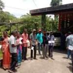 2000 சம்பளம் கோரி தொழிலாளர்கள் ஜனாதிபதிக்கு தபாலட்டை