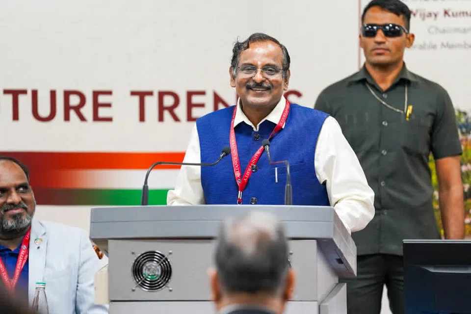 2040ஆம் ஆண்டிற்குள் மனிதர்களை நிலவுக்கு அனுப்ப இஸ்ரோ திட்டம்