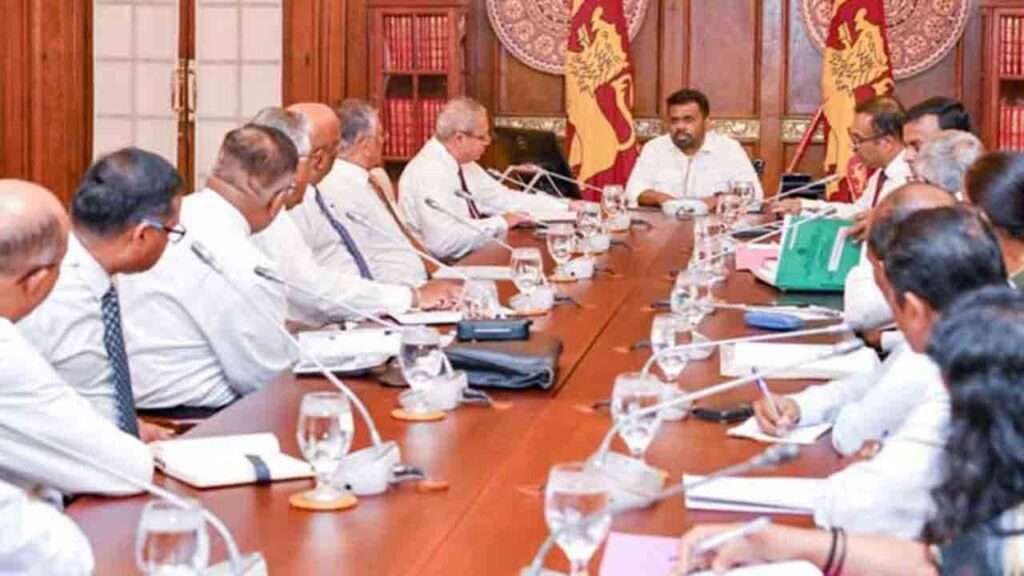 தோட்டத்தொழிலாளர் சம்பள உயர்வு: நிறுவனங்களுடன் ஜனாதிபதி பேச்சு