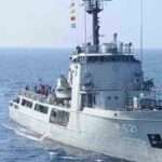 ஆபத்தில் சிக்கிய வியட்நாம் கப்பல் பணியாளர்களை மீட்டது கடற்படை