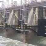 இரணைமடுக் குளத்தின் பாதுகாப்புச் சுவர் உடைப்பெடுப்பு