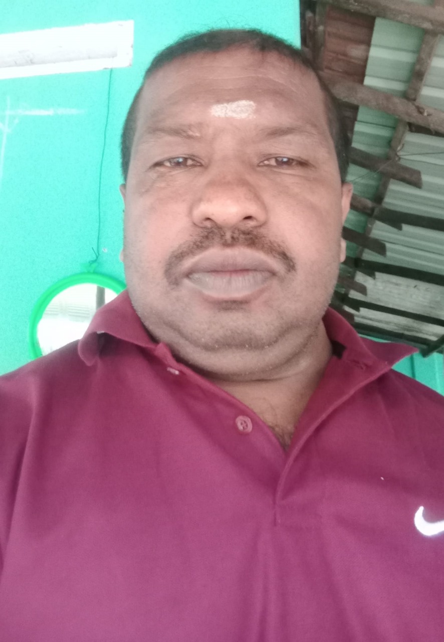 தனது முழு மாதச் சம்பளத்தையும் நிவாரணமாக வழங்கிய ஆசிரியர்