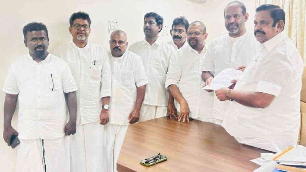 எடப்பாடி பழனிச்சாமியை சந்தித்த தமிழ்த் தேசிய பேரவையினர்