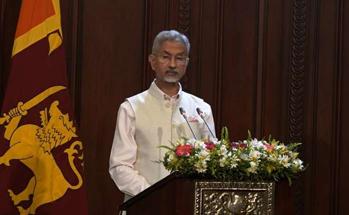 இலங்கையின் மீள்கட்டுமானத்திற்கு இந்தியா 450 மில்லியன் டொலர் உதவி