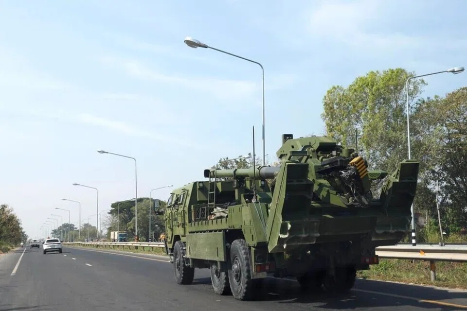 தாய்லாந்துக்கும் கம்போடியாவுக்கும் சிங்கப்பூர் அழைப்பு