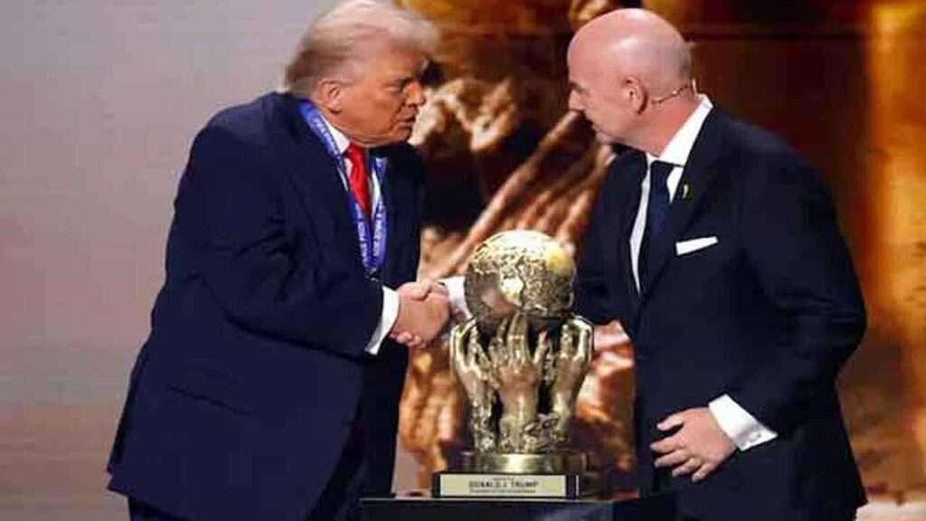 டொனால்ட் டிரம்பிற்கு சமாதான விருது’