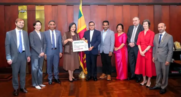 றீ பில்டிங் ஶ்ரீலங்கா நிதியத்திற்கு வெளிநாட்டு இராஜதந்திரிகள் நிதி