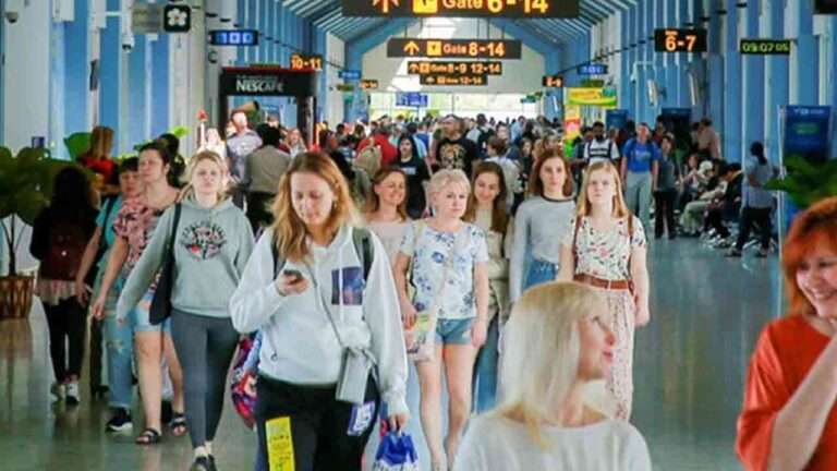 டிசம்பர் முதல் வாரத்தில் மட்டும் 50,000 சுற்றுலாப் பயணிகள் வருகை