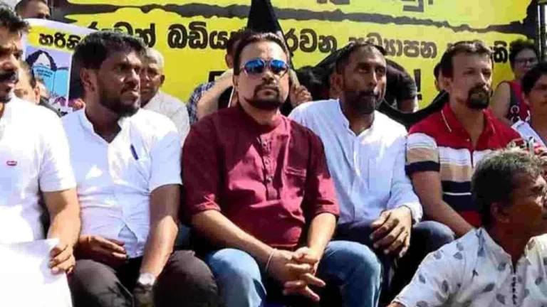 புதிய கல்வி சீர்திருத்தத்திற்கு எதிராக விமல் வீரவன்ச சத்தியாக்கிரகம்