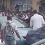 சட்டத்தரணியின் வாகனத்தை தாக்கிய பெண்கள் இருவர் கைது