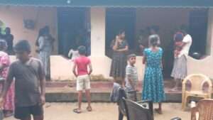 சுரவணையடியூற்று கிராமத்தில் வீடு தீப்பற்றி உடைமைகள் சேதம்