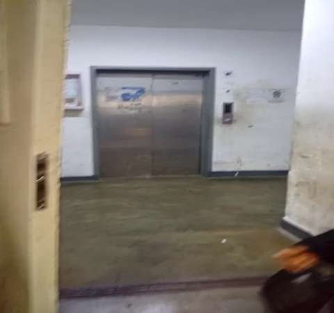 கொழும்புவில் மூன்று நாள்களாக இயங்காத தொடர்மாடி மின்னுயர்த்தி