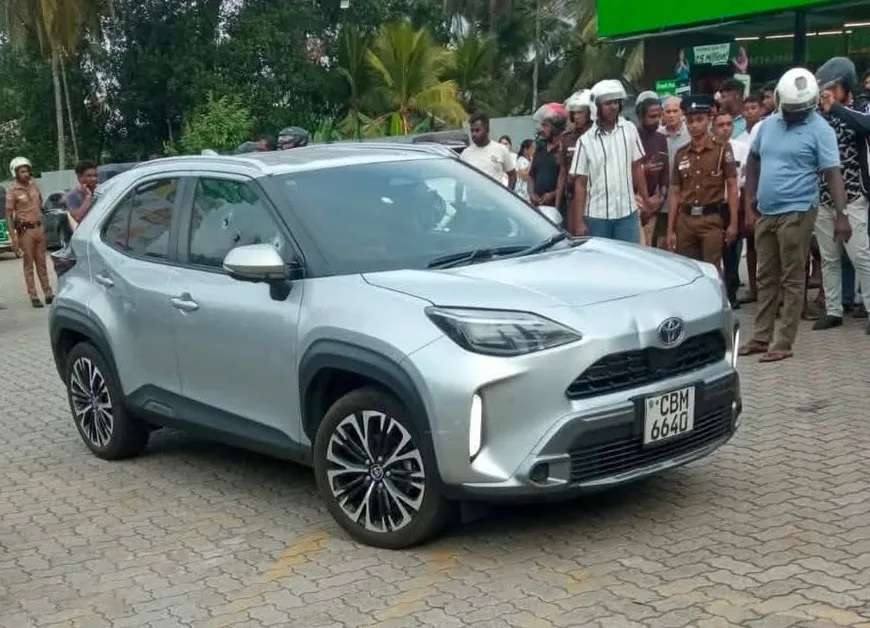 அக்குரேகொடை இரட்டைக் கொலை துப்பு துலக்க மக்கள் உதவி தேவை