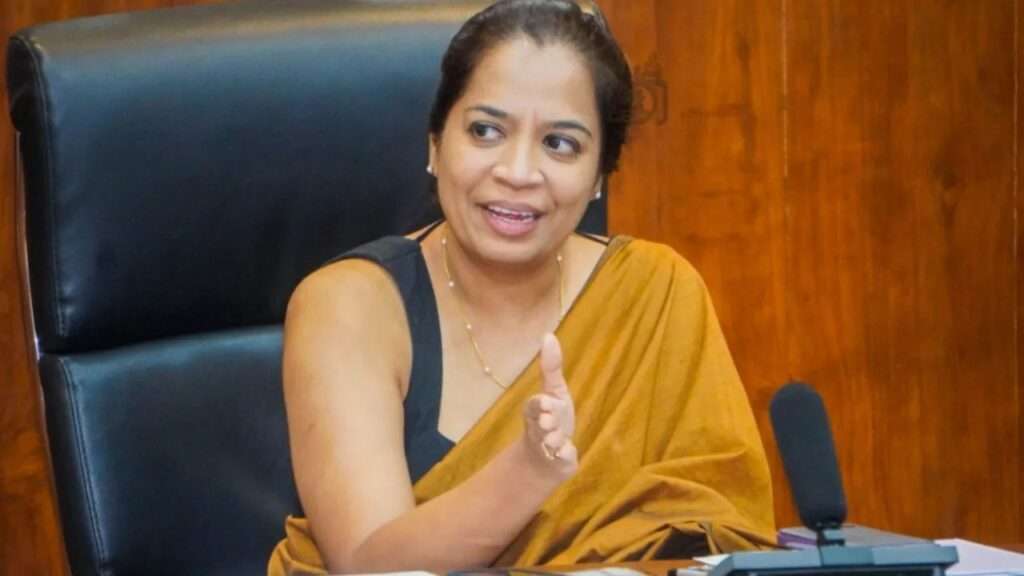 அரசியல் தலையீட்டால் சீனிக் கம்பனி தலைவி இராஜினாமா