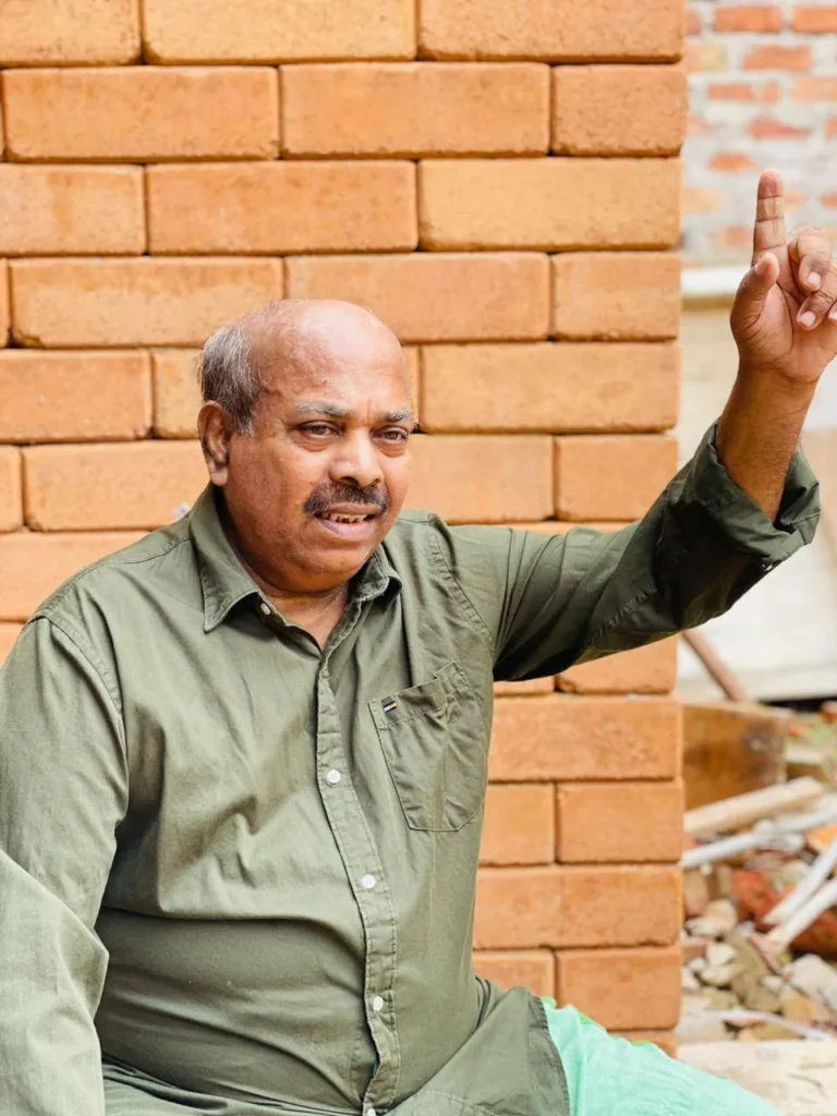 சம்பளத்தை மீளச் செலுத்தக்கோரி ஜேவிபி முன்னாள் எம்பி சட்ட நடவடிக்கை