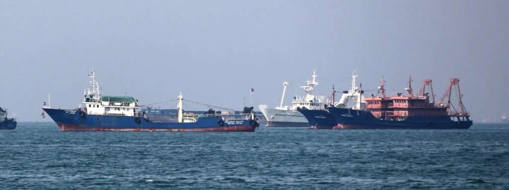 ஹோர்முஸ் கப்பல் போக்குவரவுக்கு இரண்டு மில்லியன் டொலர் வரி