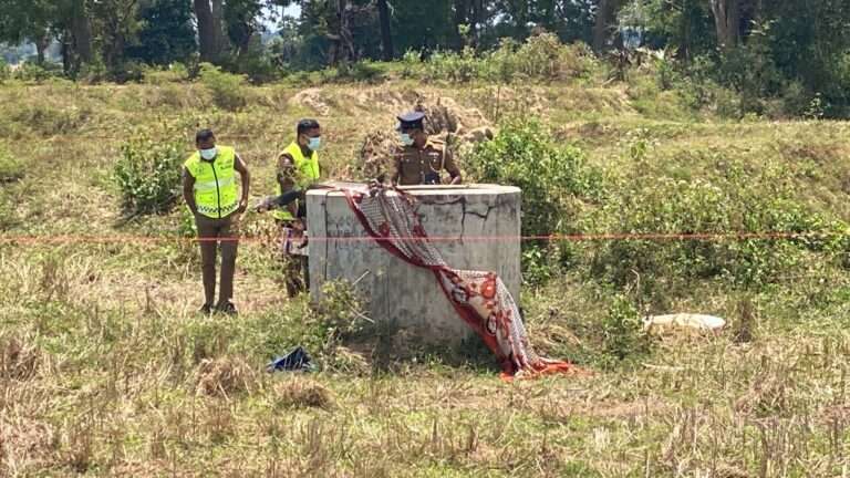 கடத்தப்பட்டுக் காணாமல் போன பெண்கள் கிணற்றில் மீட்பு