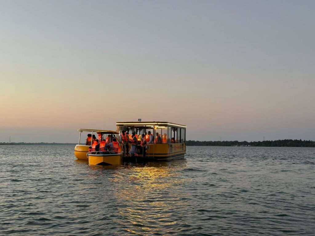 காத்தான்குடி வாவிக்கரை பூங்கா படகுச்சேவை அங்குரார்ப்பணம்