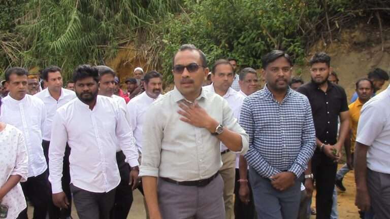 நுவரெலியா வீதி புனரமைப்புப் பணிகள் ஆரம்பித்து வைப்பு