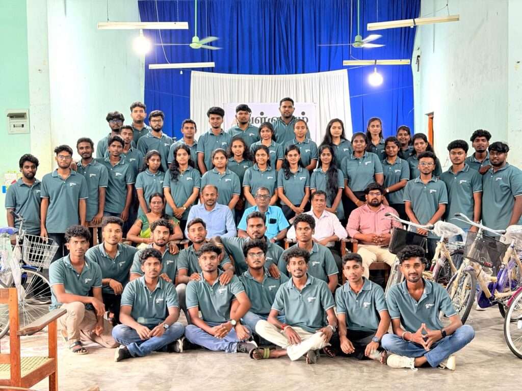 வள்ளுவம் அமைப்பால் துவிச்சக்கர வண்டிகள் வழங்கல்