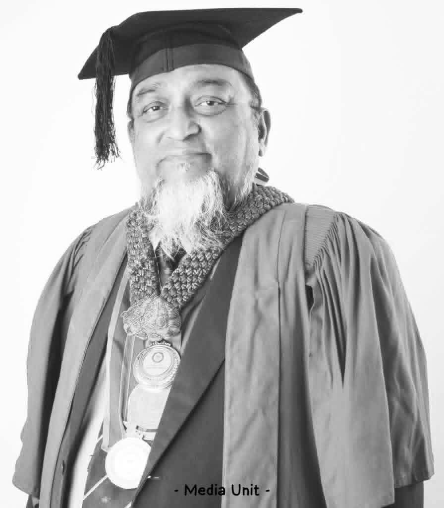 மருத்துவ வரலாற்றில் அழியாத தடம் பதித்த பேராசிரியர் ரிஸ்வி ஷெரீப்!