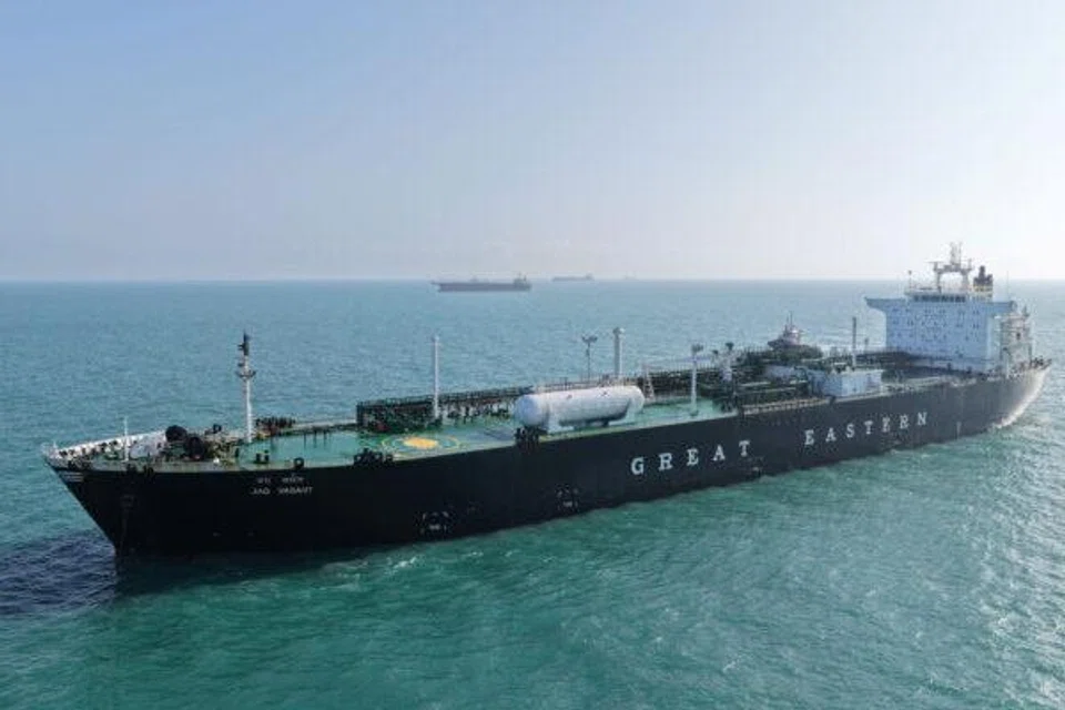 ஹோர்முஸ் நீரிணையைக் கடந்த இந்தியக் கப்பல்