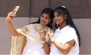 தமிழகத்தில் 84.69% வாக்குப்பதிவு! ஆண்களைவிட பெண்களே அதிகம்!