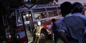 திருமலையில் பஸ் விபத்தில் 22 பயணிகள் காயம்