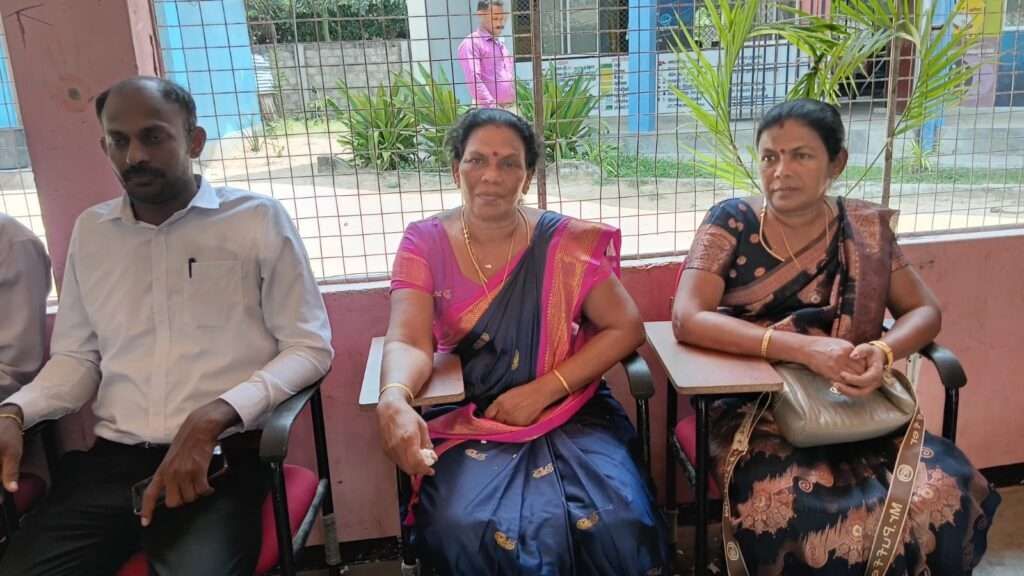 34 வருட கல்விச்சேவையில் இருந்து ஓய்வுபெற்ற புஸ்பாதேவி ஆசிரியை