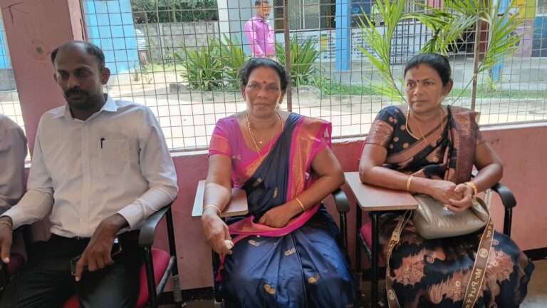 34 வருட கல்விச்சேவையில் இருந்து ஓய்வுபெற்ற புஸ்பாதேவி ஆசிரியை