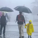 நாட்டின் பல பகுதிகளில் மழை; பலத்த காற்று